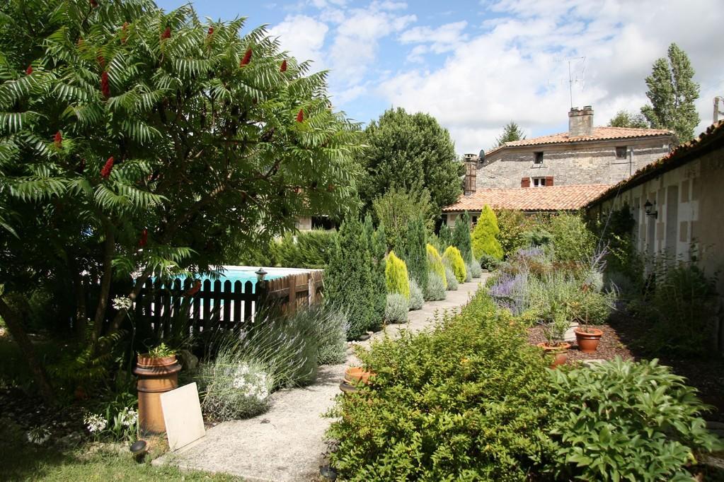 La Tonnellerie Châteauneuf-sur-Charente Exterior foto